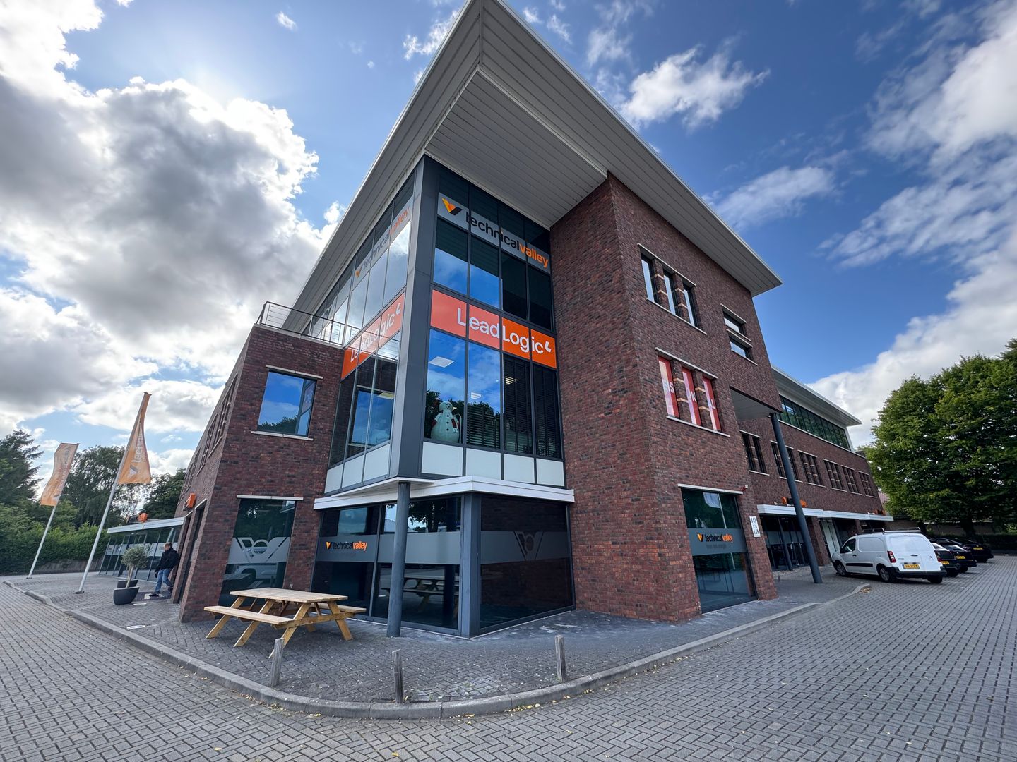 View photo 4 of Harderwijkerweg 145