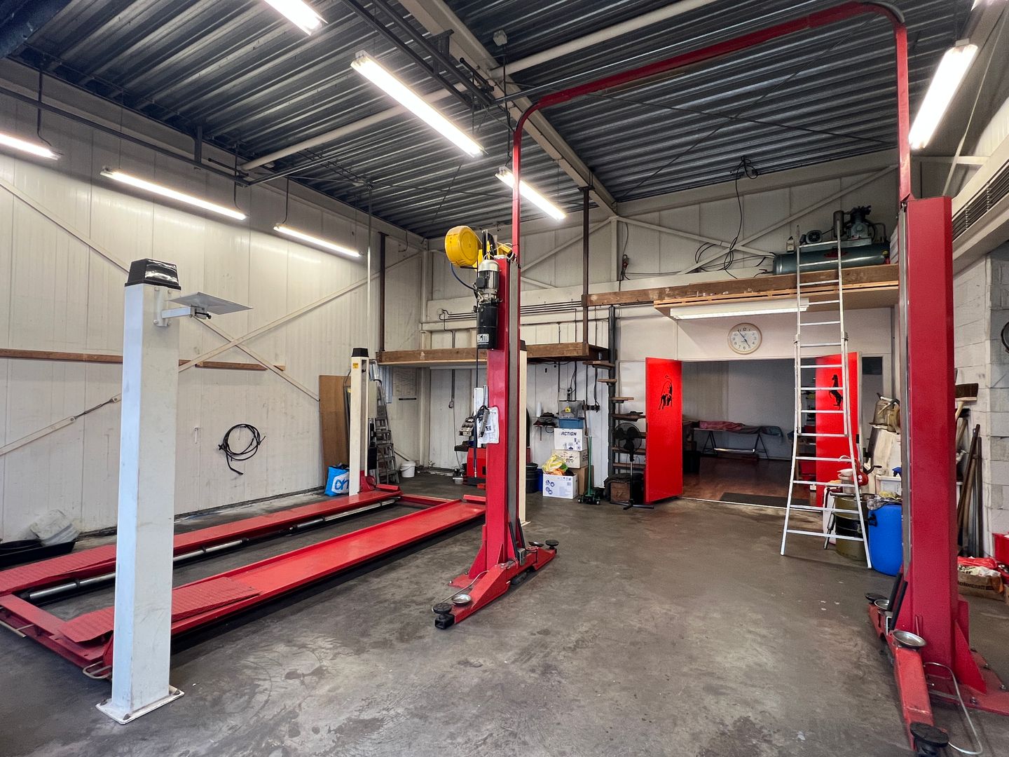 Bekijk foto 3 van Roozenburglaan 234