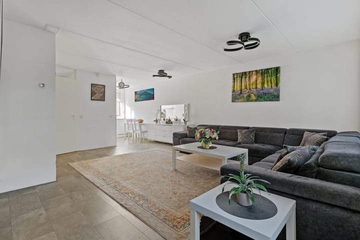 Photo 2 of Riedertuin 70