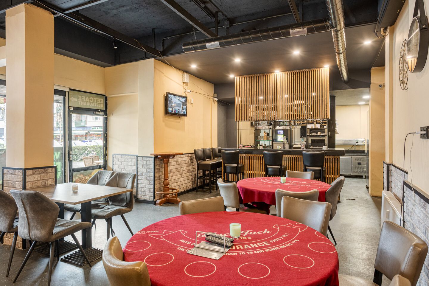 Bekijk foto 4 van Deltaplein 9