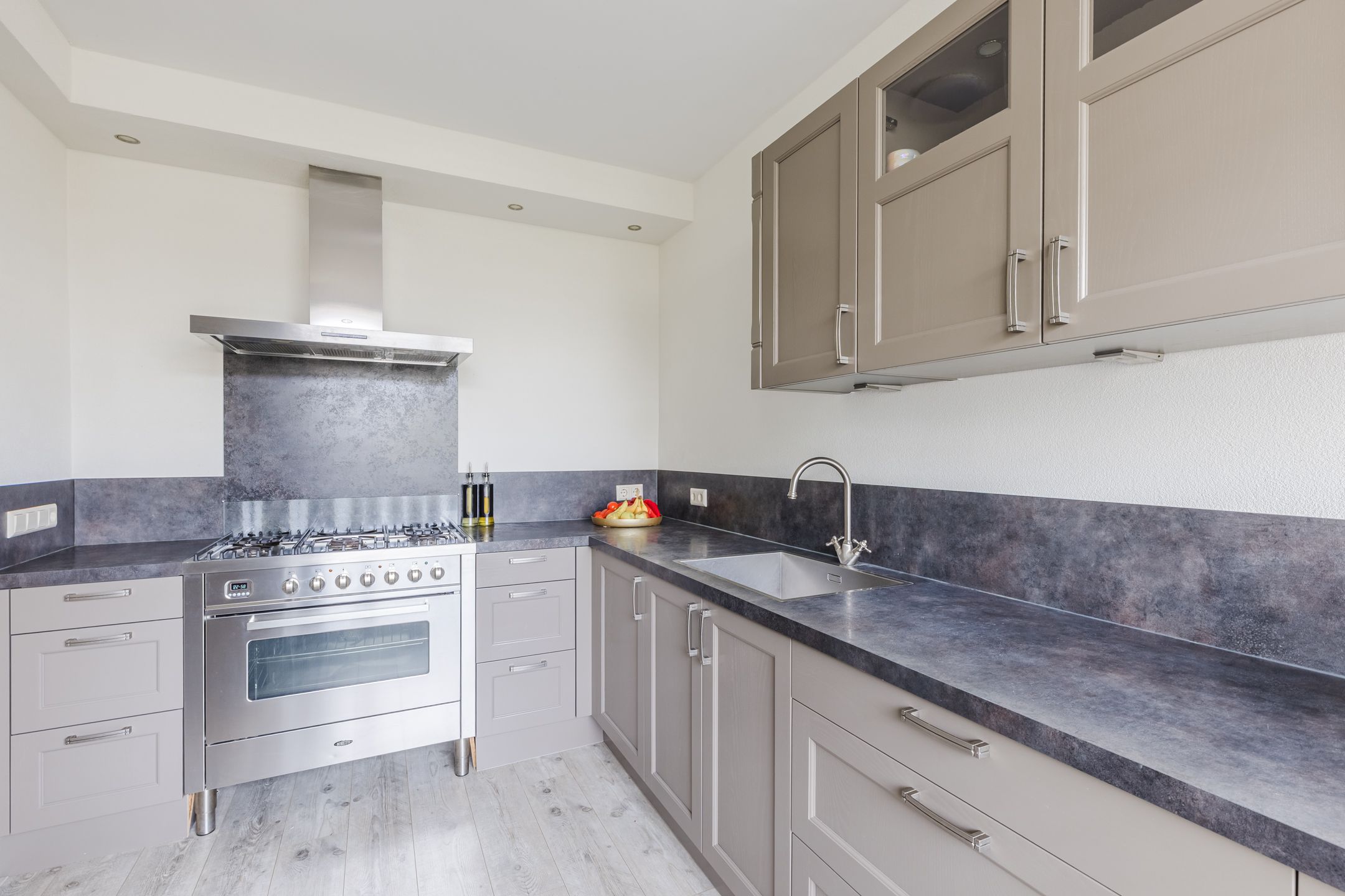 Foto 12 van Jan Ligthartstraat 221