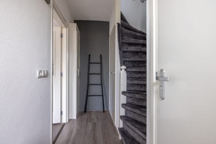 Photo 15 of Burmaniastraat 39