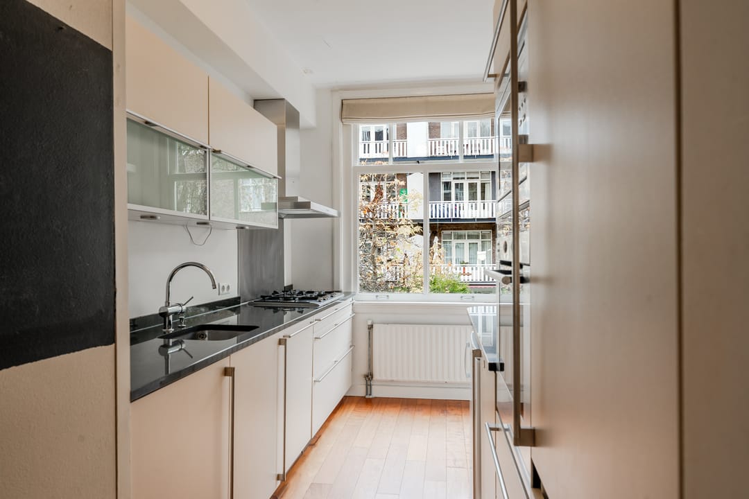 Photo 17 of Milletstraat 24-1