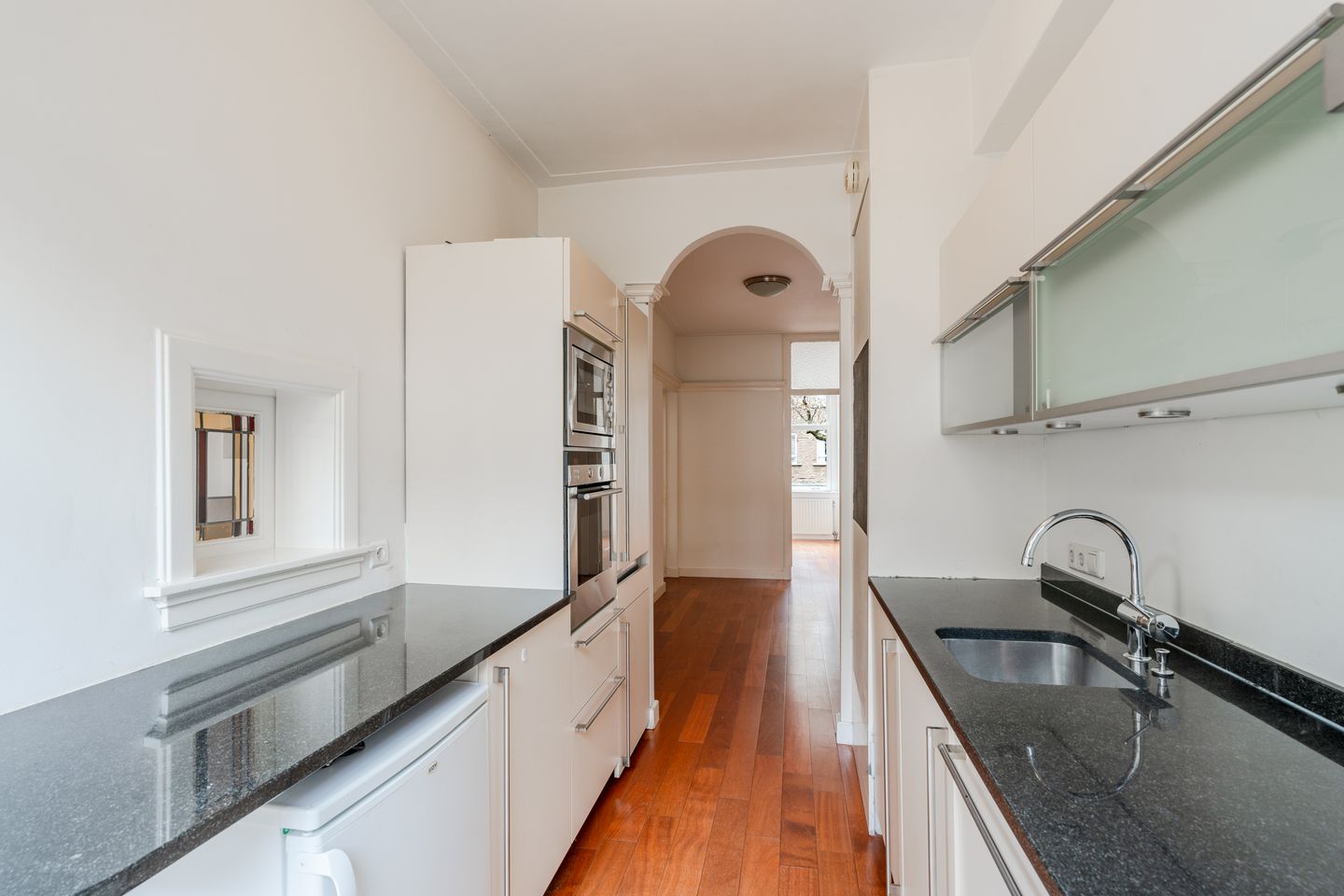 Photo 19 of Milletstraat 24-1