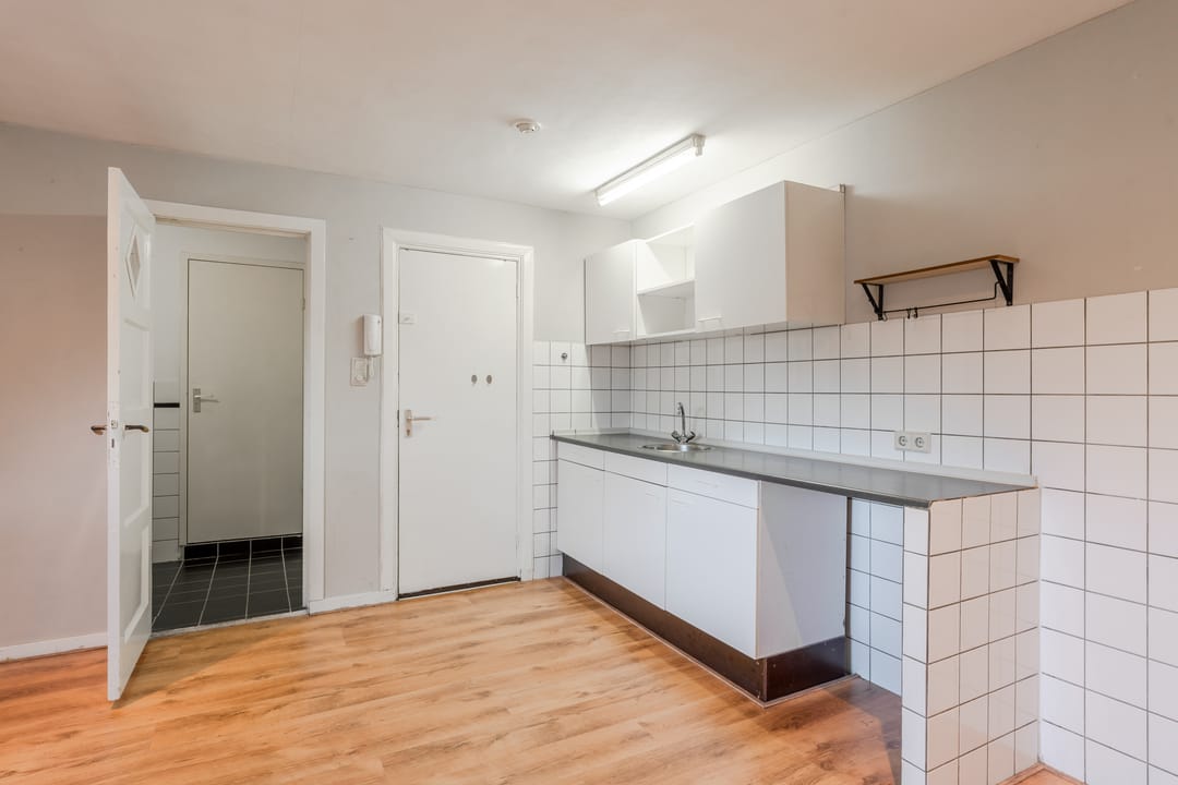 Photo 31 of Milletstraat 24-1