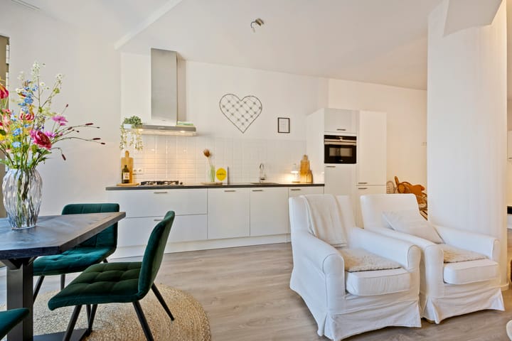 Foto 4 van Emmaplein 49