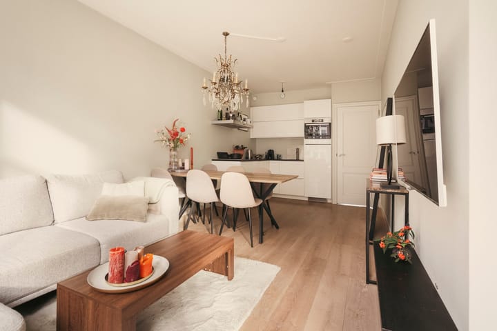 Photo 11 of Swammerdamstraat 59-1