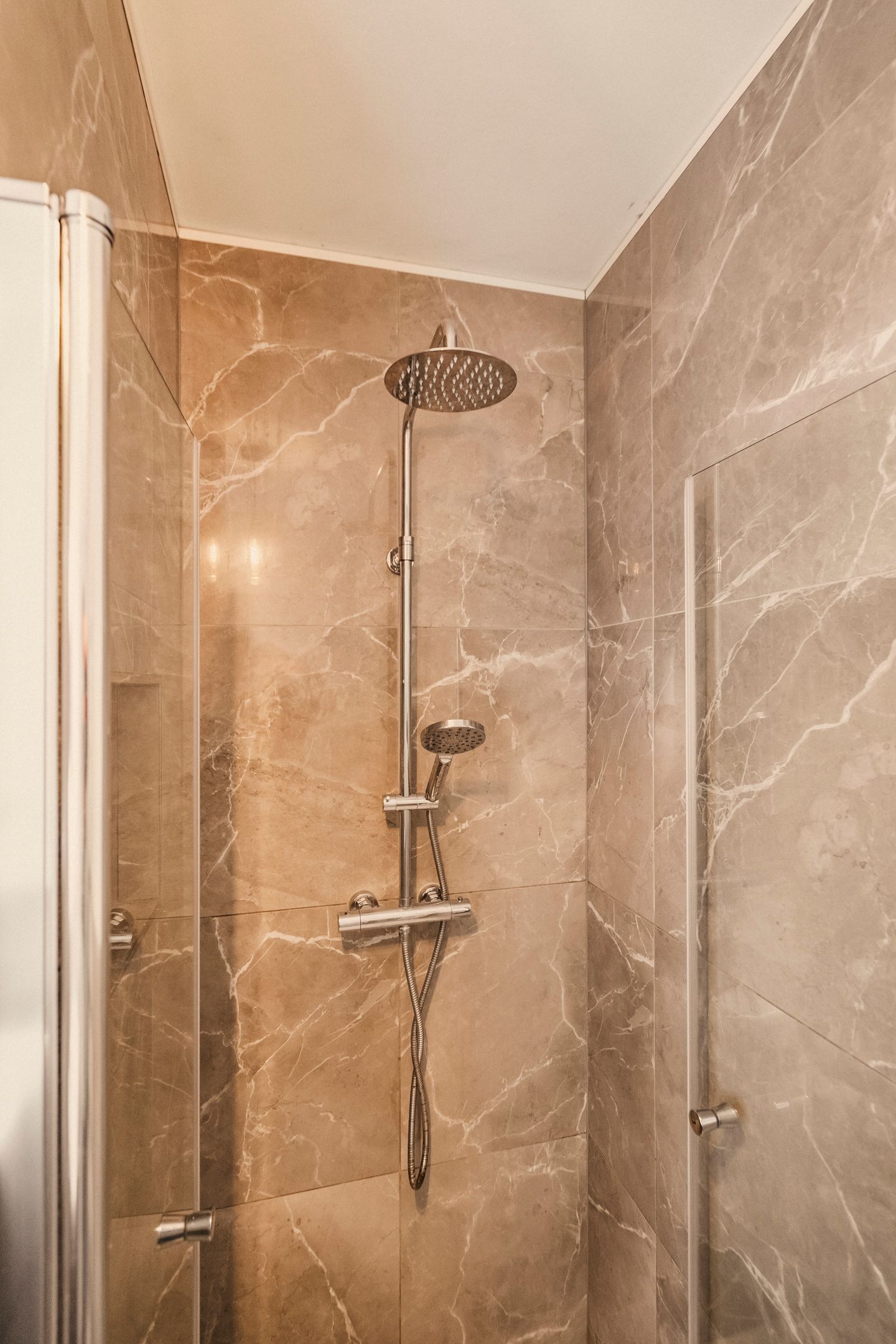 Photo 29 of Swammerdamstraat 59-1