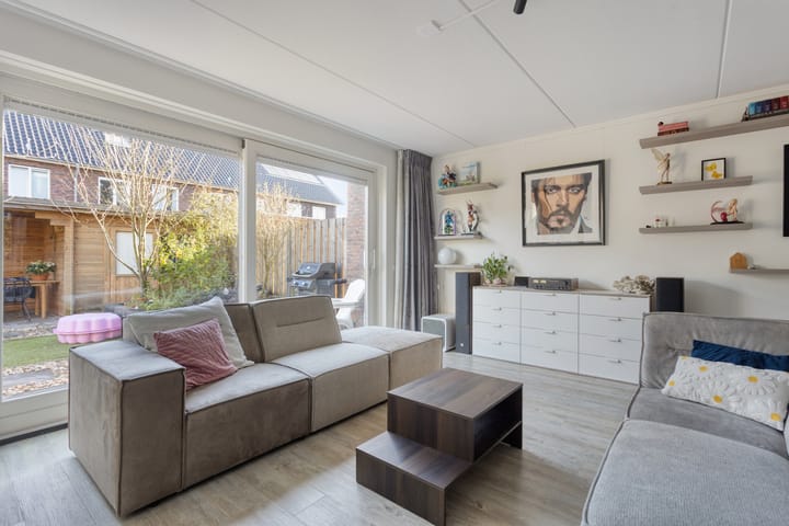 Foto 9 van Van den Oosterkamperf 1