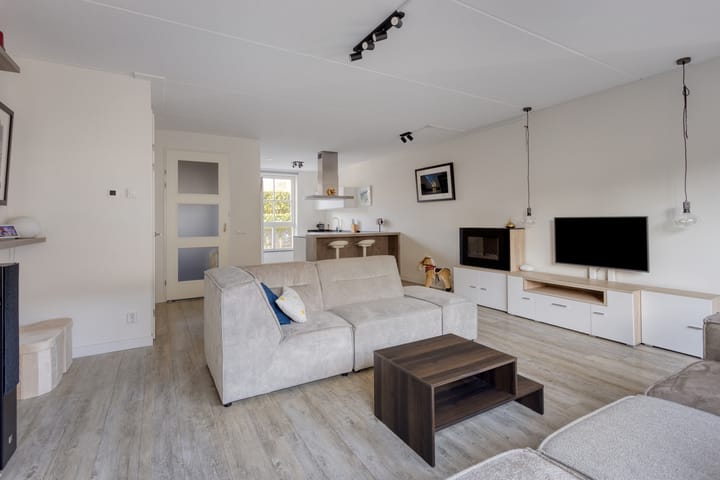 Foto 10 van Van den Oosterkamperf 1