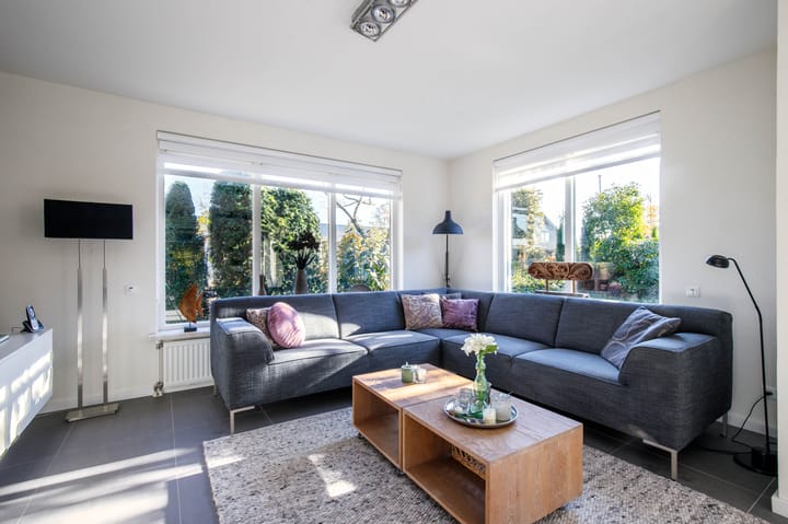 Photo 11 of Wilhelminastraat 77