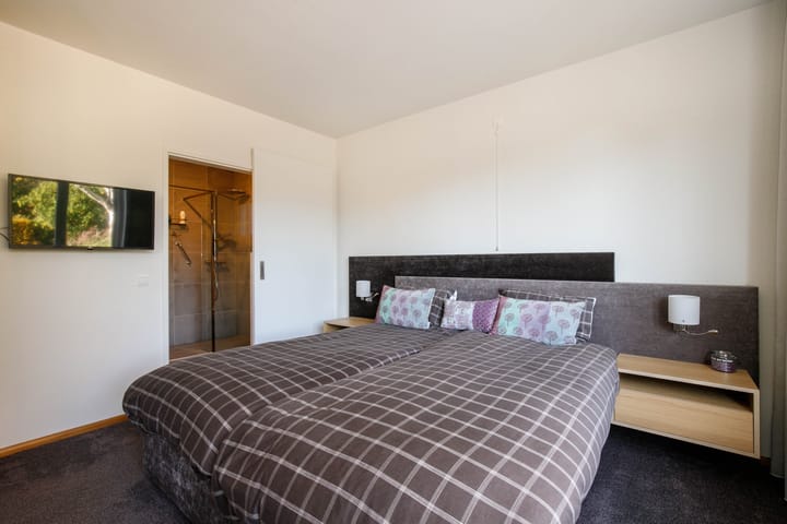 Photo 24 of Wilhelminastraat 77