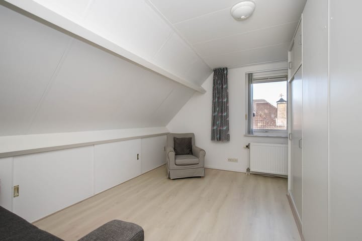 Photo 36 of Wilhelminastraat 77