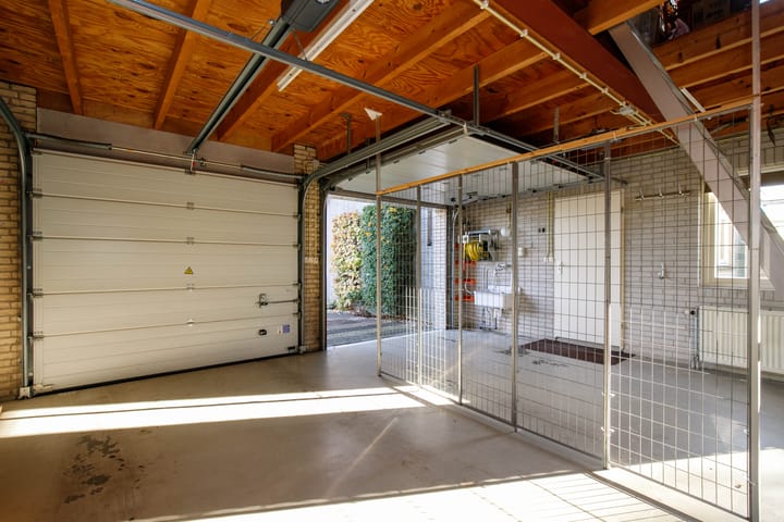 Photo 52 of Wilhelminastraat 77