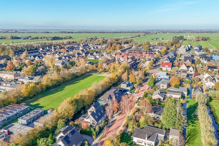 Photo 39 of Wilhelminastraat 77