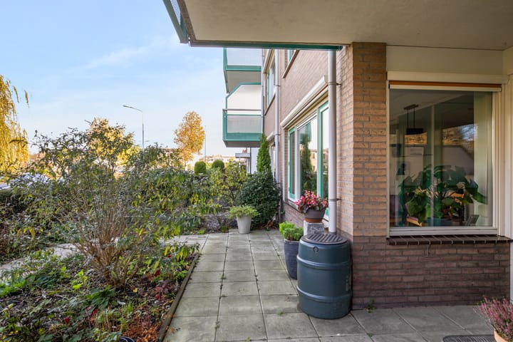 Photo 29 of Dokter Van Haeringenplantsoen 6-02