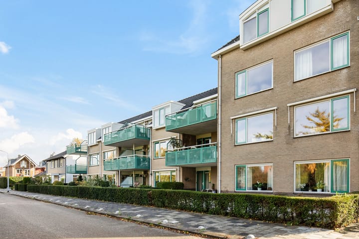 Photo 36 of Dokter Van Haeringenplantsoen 6-02