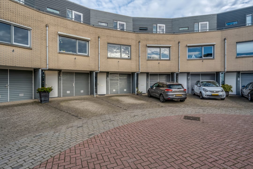 Photo 2 of Otterbeek 75