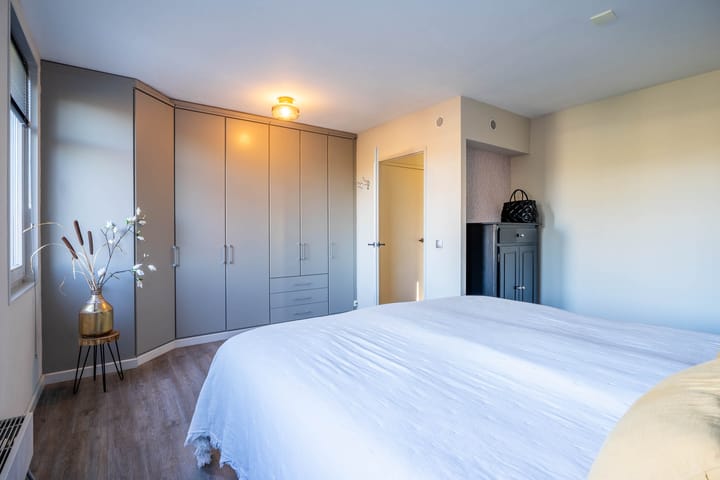 Foto 16 van Elise van Calcarstraat 50