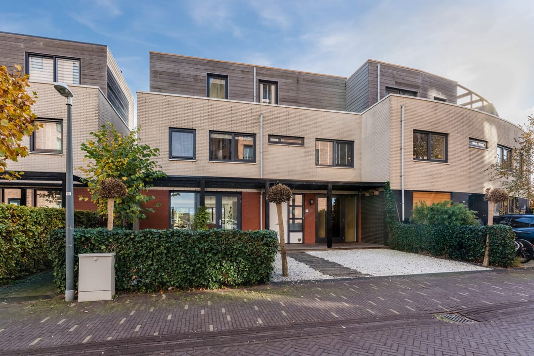 Photo 62 of Adriaan van Royenlaan 35