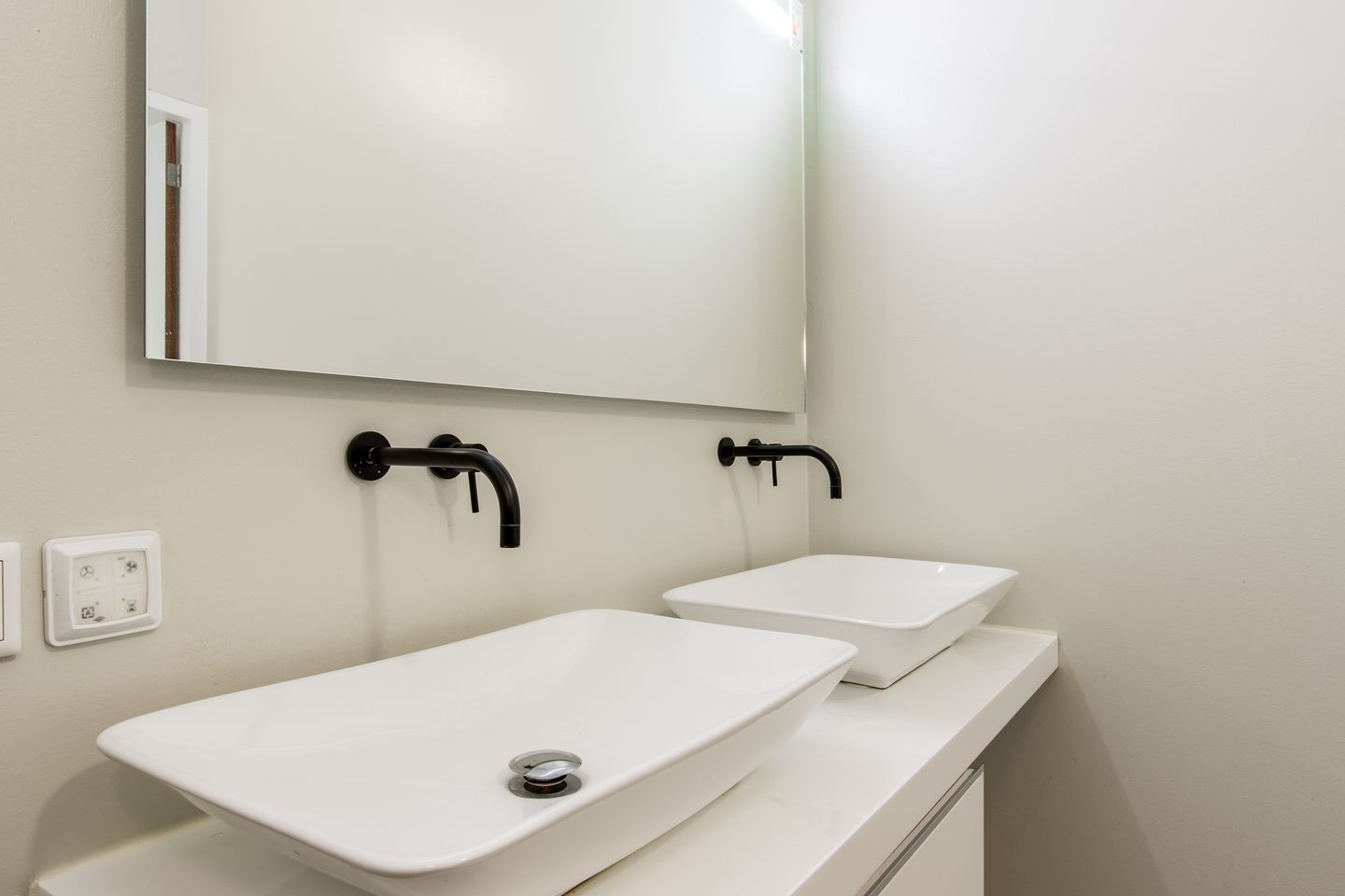 Foto 14 van Eekbrouwersweg 6-E