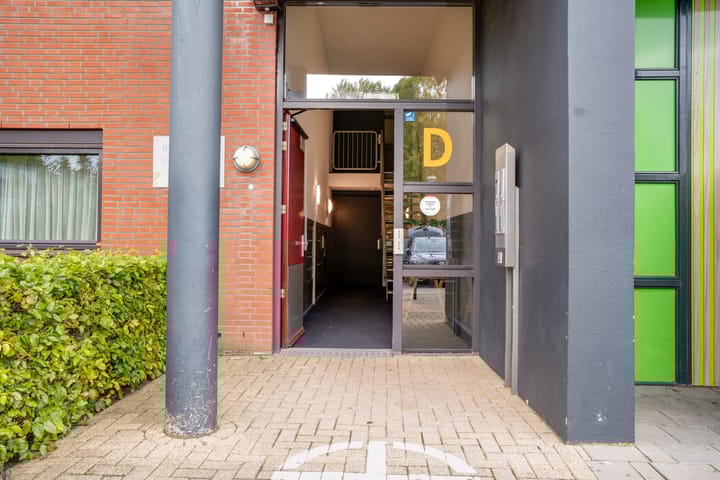 Foto 6 van Willy Brandtplein 258