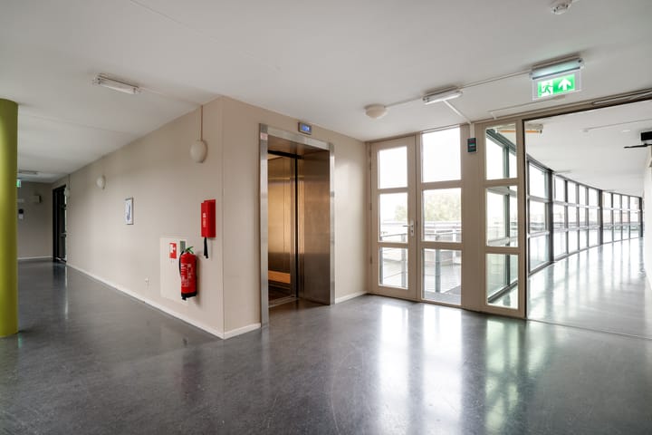 Foto 10 van Willy Brandtplein 258