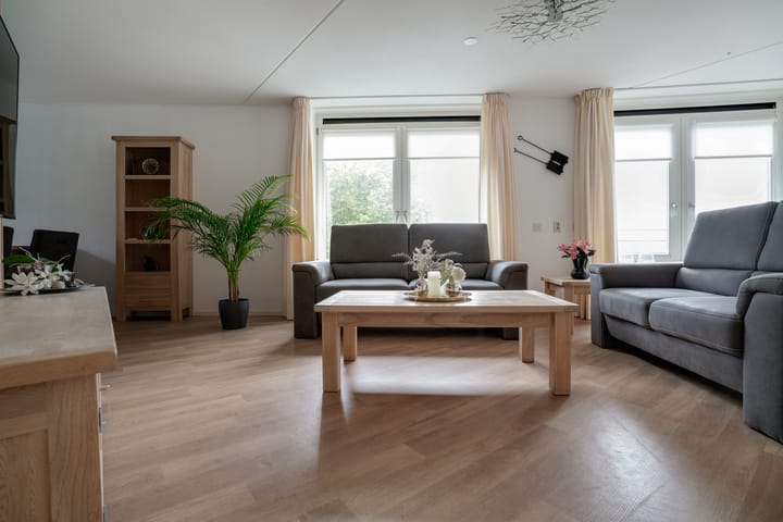 Foto 17 van Willy Brandtplein 258