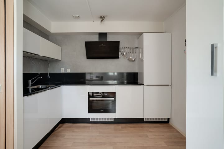 Foto 23 van Willy Brandtplein 258