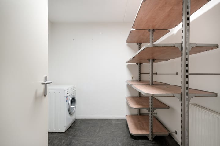 Foto 34 van Willy Brandtplein 258