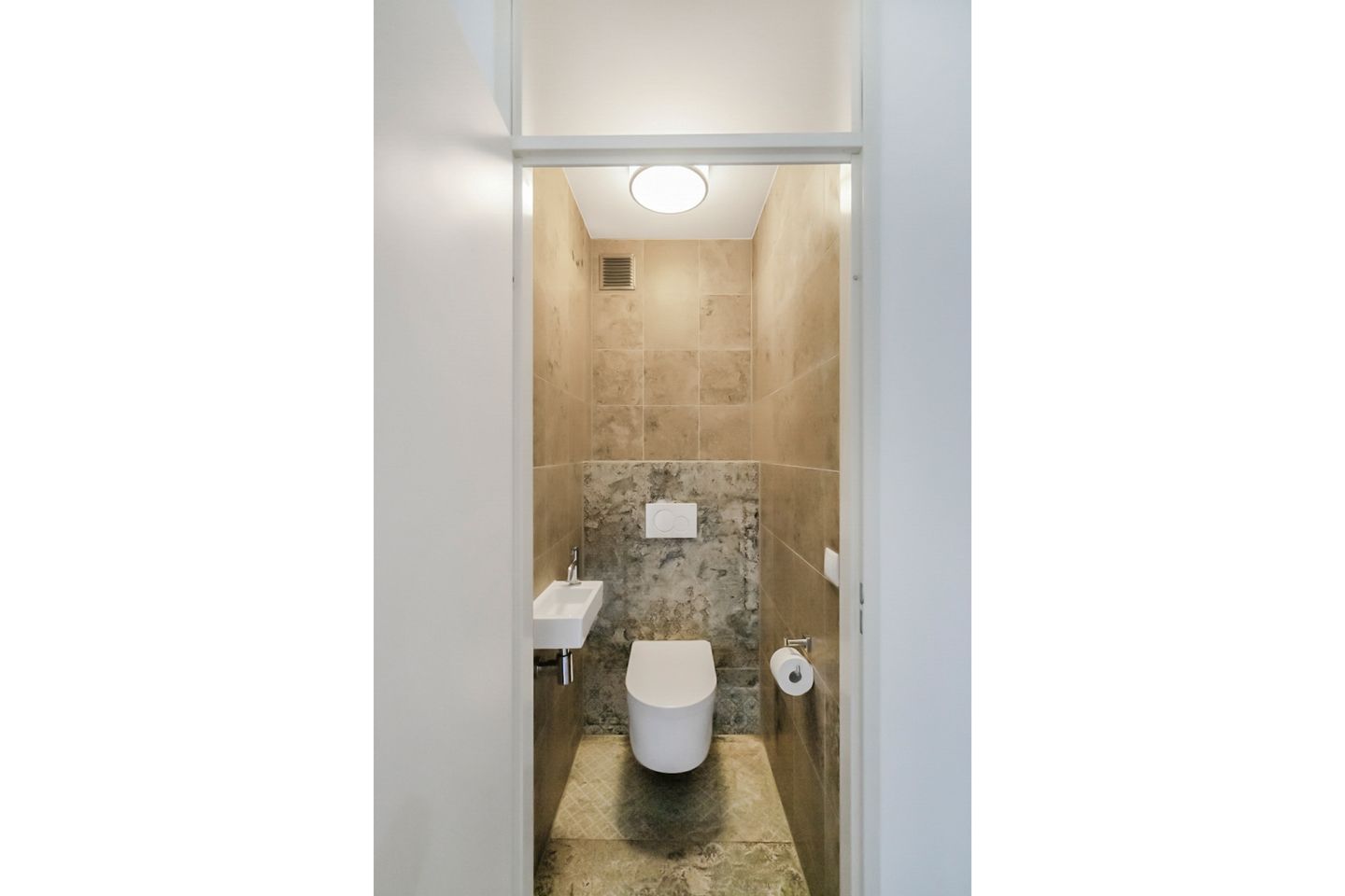 Photo 20 of Charlotte Brontéstraat 194