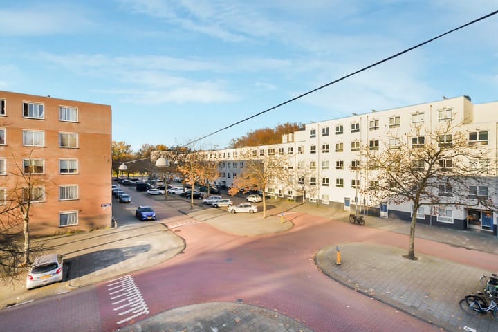 Photo 23 of Charlotte Brontéstraat 194