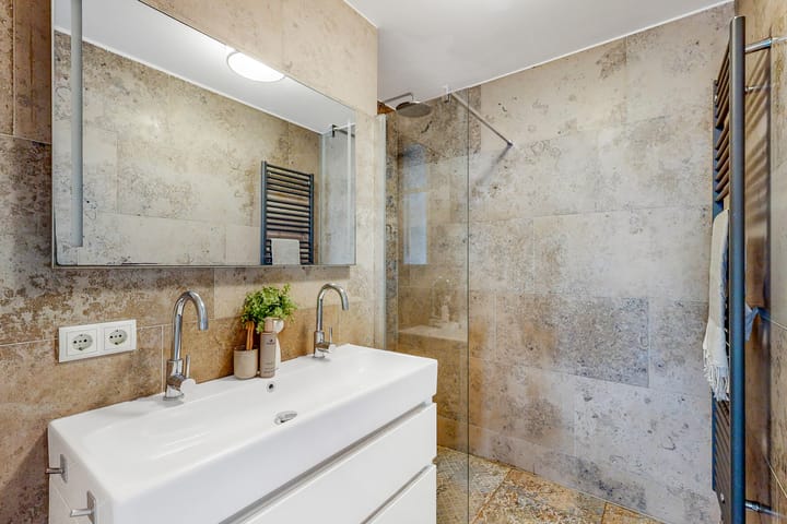 Photo 3 of Charlotte Brontéstraat 194