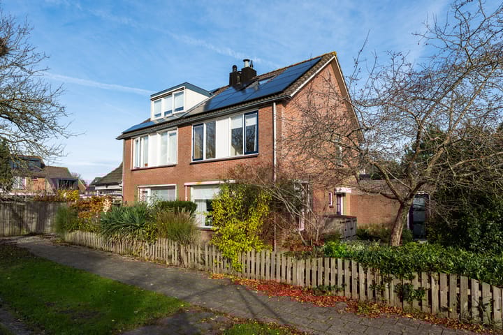 Photo 1 of Pinksterbloem 57