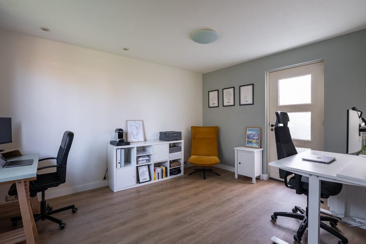 Photo 9 of Pinksterbloem 57