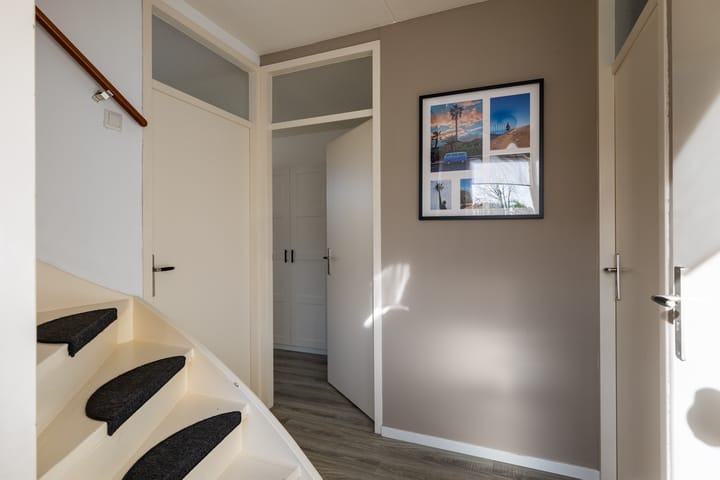 Photo 12 of Pinksterbloem 57