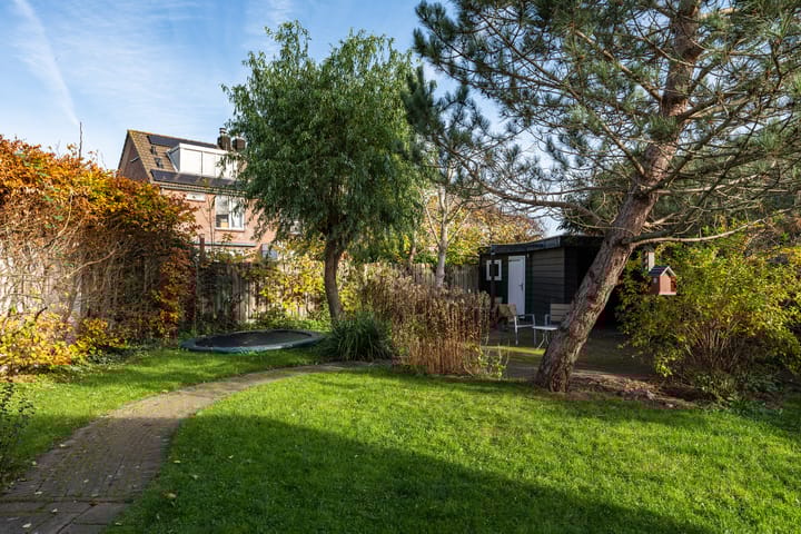 Photo 25 of Pinksterbloem 57