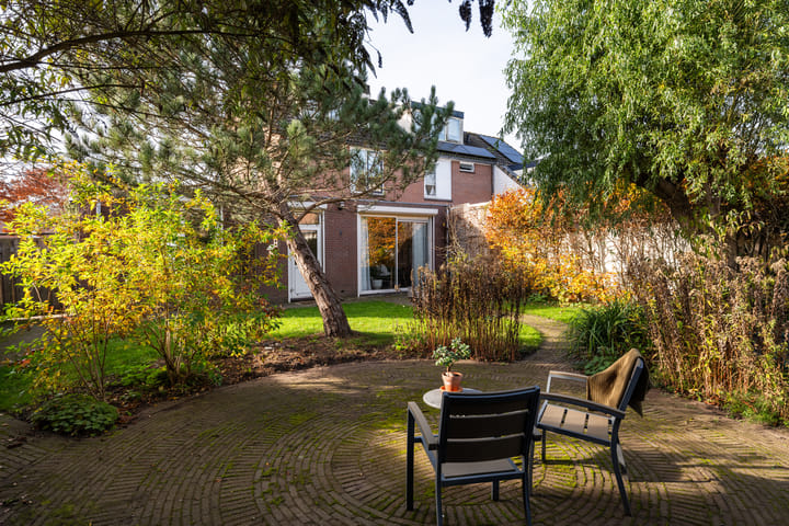 Photo 29 of Pinksterbloem 57