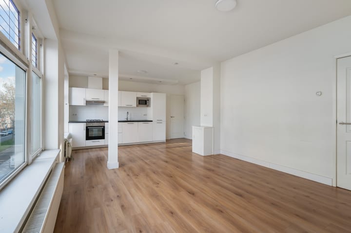 Foto 10 van Strevelsweg 222-A