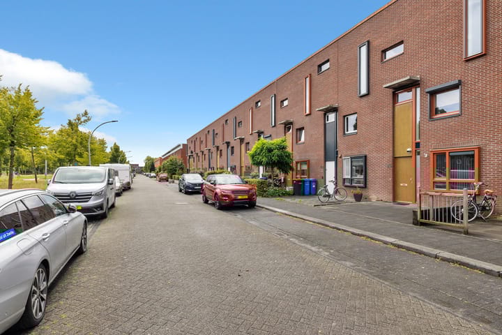 Photo 4 of Veenmos 65