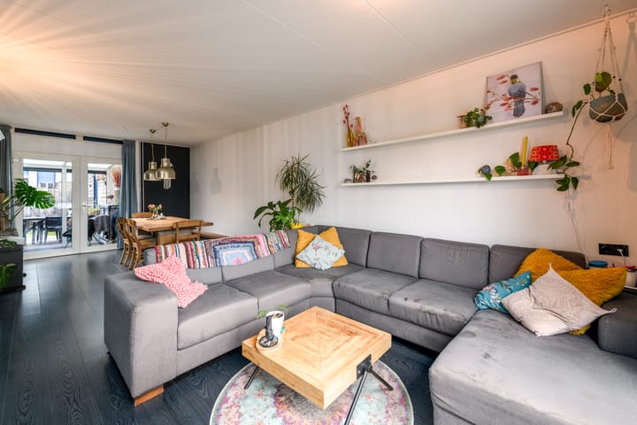 Foto 4 van Van Goghstraat 9