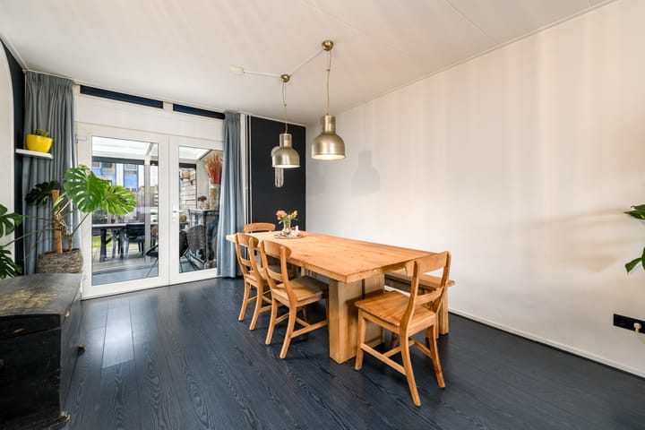 Foto 6 van Van Goghstraat 9