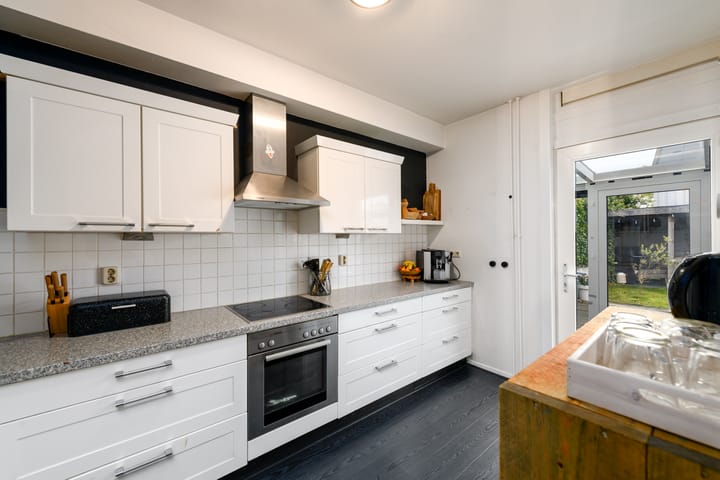 Foto 13 van Van Goghstraat 9