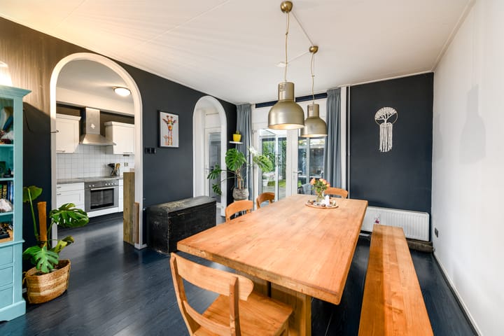 Foto 9 van Van Goghstraat 9