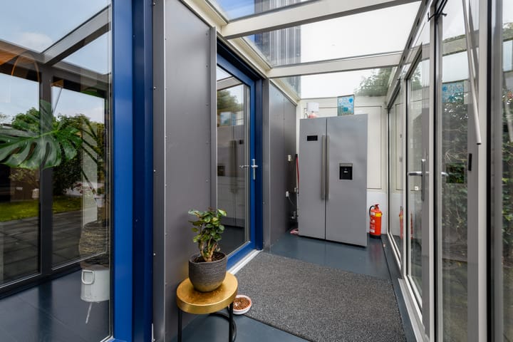 Foto 16 van Van Goghstraat 9