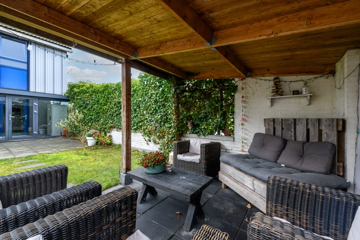 Foto 37 van Van Goghstraat 9