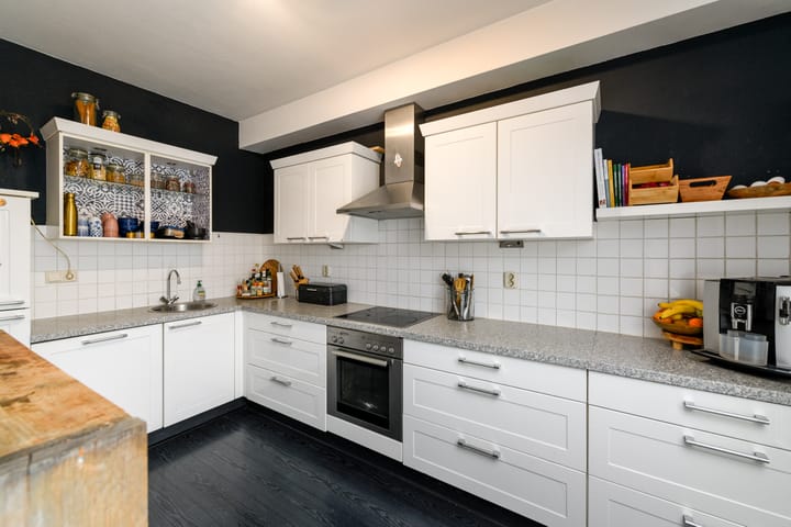 Foto 12 van Van Goghstraat 9