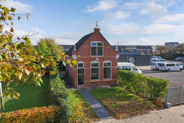Vrijstaande woning te koop: Straatweg 20, Lemmer