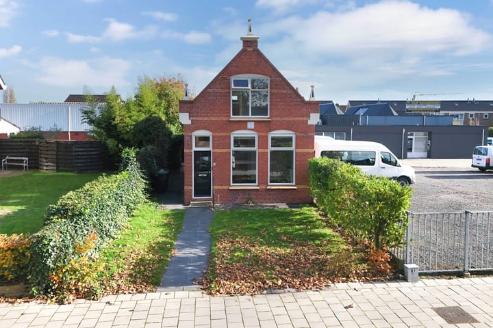 Vrijstaande woning te koop: Straatweg 20, Lemmer