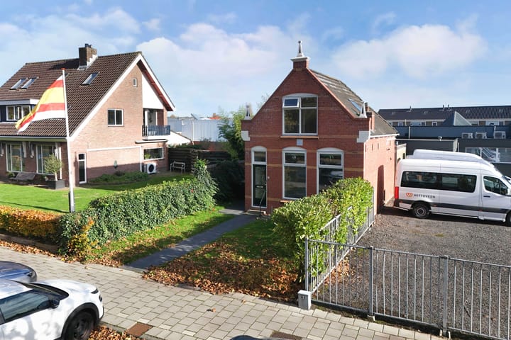 Vrijstaande woning te koop: Straatweg 20, Lemmer